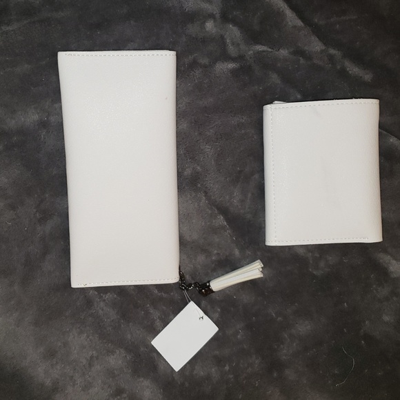 studded white clutch & wallet snap close - Picture 2 of 8